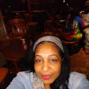 Meet your Posher, Adeline